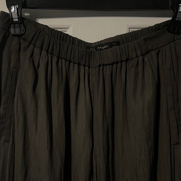 Zara Basic pants - Picture 2 of 4